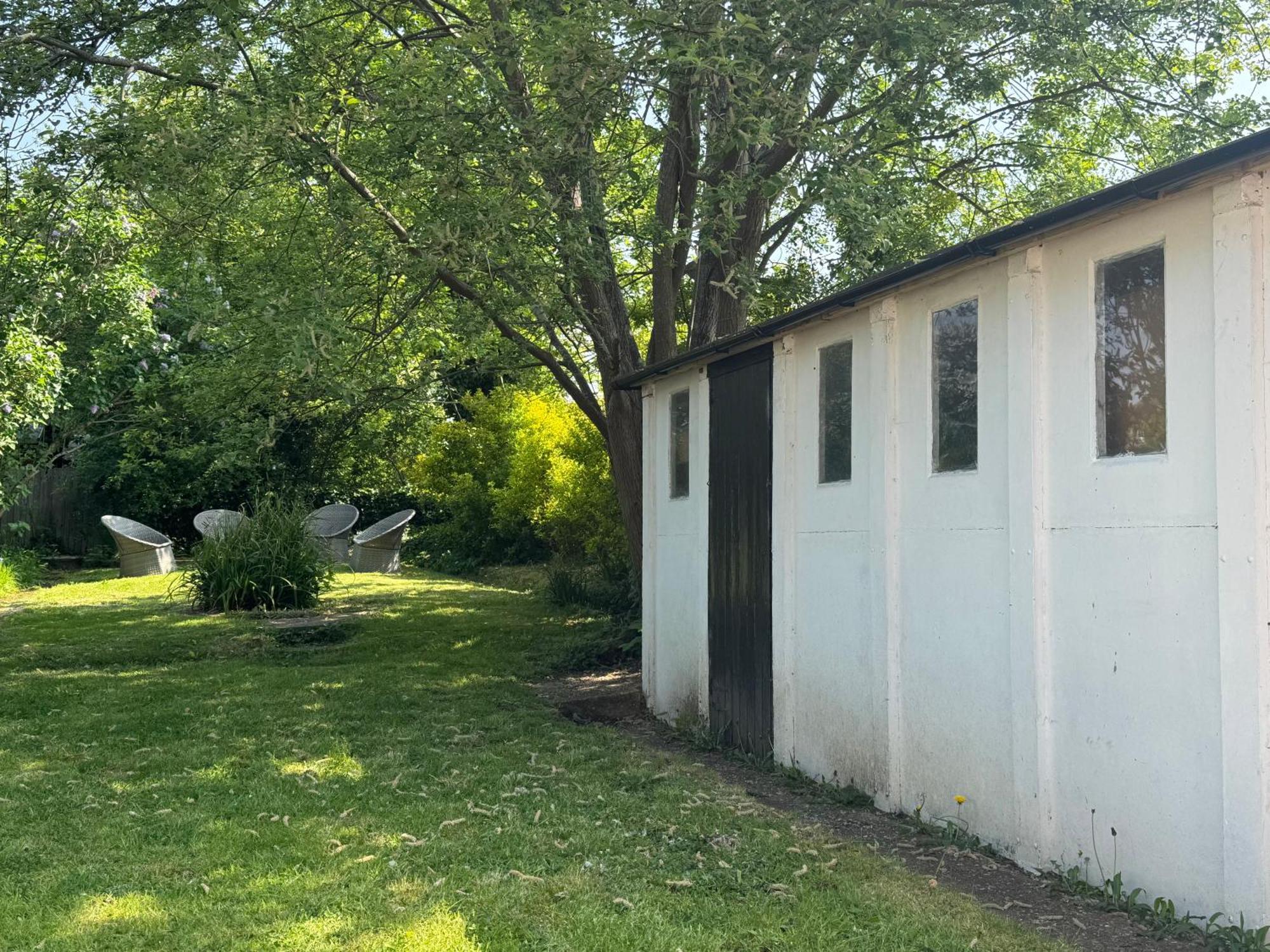 Surbiton Home With Free Parkings, Surbiton, Kingston Upon Thames, Surrey, Greater London Uk Exteriör bild